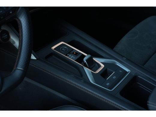 CUPRA Leon Sportstourer 1.5 TSI e-Hybrid 204pk Business | Panoramadak | Sennheiser | Camera | Stoel & Stuurverwarming | 18" ActivLease financial lease
