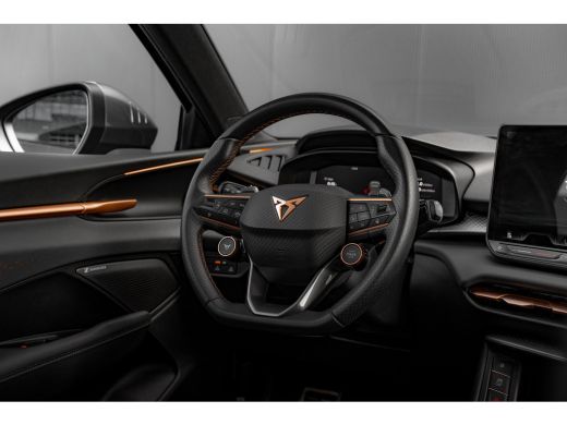 CUPRA Terramar 1.5 TSI e-Hybrid 272pk VZ Performance | Adaptief demping systeem | Alcantara bekleding | Apple Ca... ActivLease financial lease