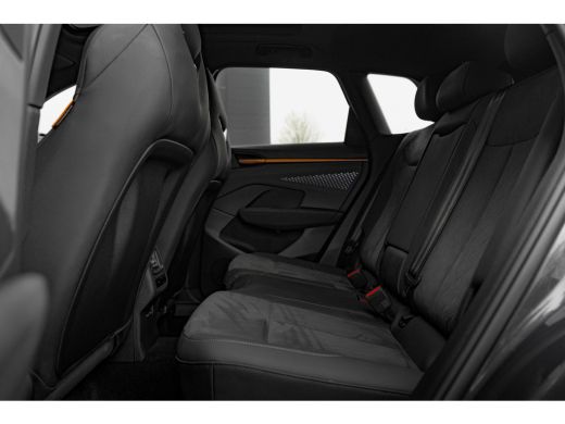 CUPRA Terramar 1.5 TSI e-Hybrid 272pk VZ Performance | Garantie t/m 2030 | Panoramadak | Trekhaak | 360 Camera |... ActivLease financial lease