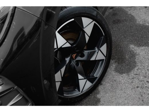 CUPRA Terramar 1.5 TSI e-Hybrid 272pk VZ Performance | Sennheiser | Trekhaak | Panoramadak | 360 Camera | 20" ActivLease financial lease