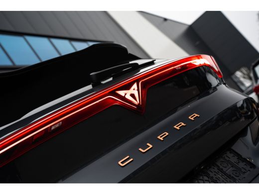CUPRA Terramar 1.5 TSI e-Hybrid 272pk VZ Performance | Trekhaak | Sennheiser | Panoramadak | 360 Camera ActivLease financial lease