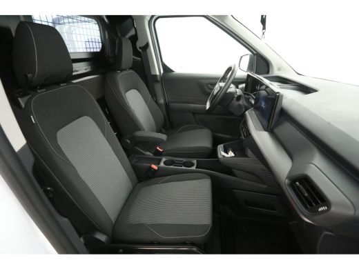 Ford Courier 54 kWh 136PK | Snelladen | Virtual | Camera | Cruise | Carplay | Stoel/Stuurverw. ActivLease financial lease