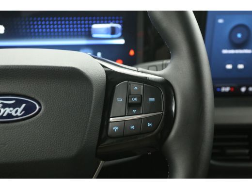 Ford Courier 54 kWh 136PK | Snelladen | Virtual | Camera | Cruise | Carplay | Stoel/Stuurverw. ActivLease financial lease