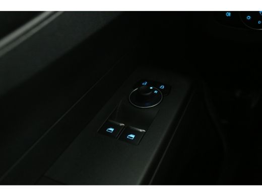 Ford Courier 54 kWh 136PK | Snelladen | Virtual | Camera | Cruise | Carplay | Stoel/Stuurverw. ActivLease financial lease