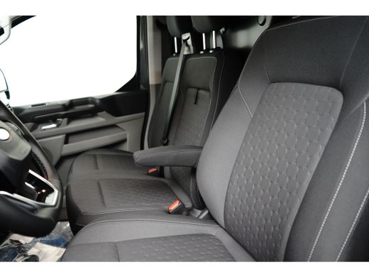 Ford E-Transit Custom 340 L2H1 Limited 71 kWh ActivLease financial lease