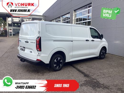 Ford E-Transit Custom L2 Trend 71 kWh 370 km WLTP LED/ Standkachel/ Stoelverw./ Carplay/ Camera/ PDC/ Climate/ Trekhaak ActivLease financial lease