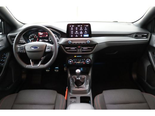 Ford Focus 1.0 EcoBoost Hybrid ST Line | Winterpack | Camera | LED | Cruise Control | Keyless Entry/Go | DAB... ActivLease financial lease