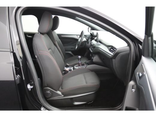 Ford Focus 1.0 EcoBoost Hybrid ST Line | Winterpack | Camera | LED | Cruise Control | Keyless Entry/Go | DAB... ActivLease financial lease