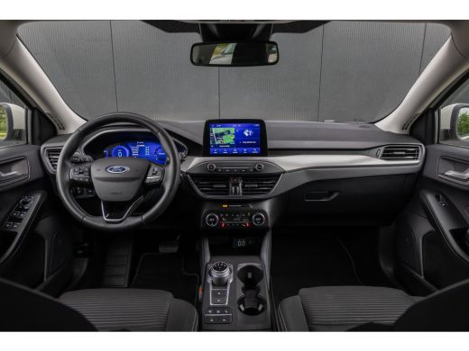 Ford Focus 1.0 EcoBoost Titanium Automaat | 100% dealer o.h. | Adaptieve cruise | Trekhaak | Winter-pack | E... ActivLease financial lease