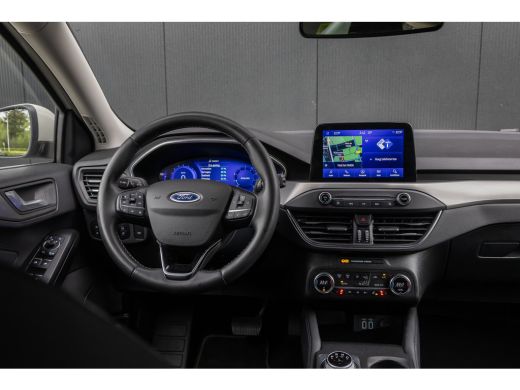 Ford Focus 1.0 EcoBoost Titanium Automaat | 100% dealer o.h. | Adaptieve cruise | Trekhaak | Winter-pack | E... ActivLease financial lease