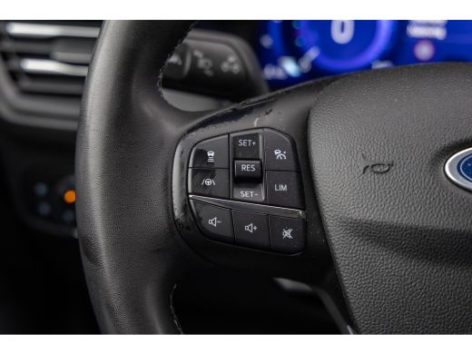 Ford Focus 1.0 EcoBoost Titanium Automaat | 100% dealer o.h. | Adaptieve cruise | Trekhaak | Winter-pack | E... ActivLease financial lease