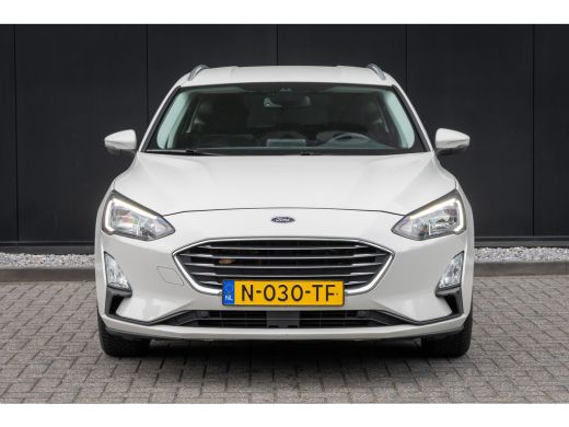 Ford Focus 1.0 EcoBoost Titanium Automaat | 100% dealer o.h. | Adaptieve cruise | Trekhaak | Winter-pack | E... ActivLease financial lease