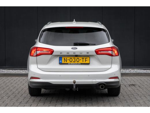 Ford Focus 1.0 EcoBoost Titanium Automaat | 100% dealer o.h. | Adaptieve cruise | Trekhaak | Winter-pack | E... ActivLease financial lease