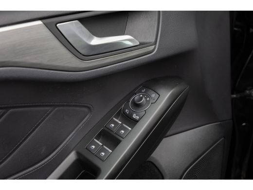 Ford Focus 1.0 EcoBoost Titanium Automaat | Adaptieve cruise | Winter-pack | Afn. Trekhaak | Camera | Elec. ... ActivLease financial lease