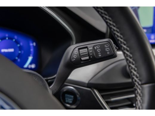 Ford Focus 1.0 EcoBoost Titanium Automaat | Adaptieve cruise | Winter-pack | Afn. Trekhaak | Camera | Elec. ... ActivLease financial lease