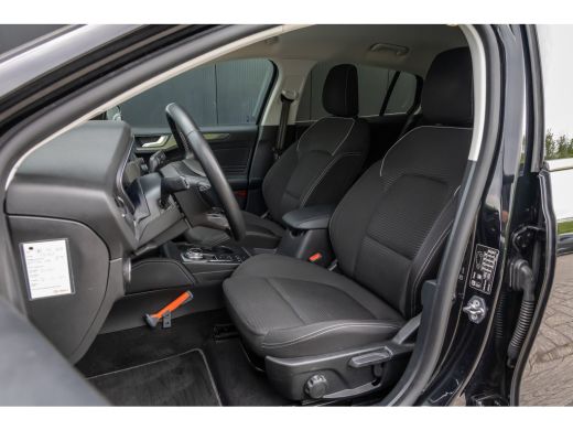 Ford Focus 1.0 EcoBoost Titanium Automaat | Adaptieve cruise | Winter-pack | Afn. Trekhaak | Camera | Elec. ... ActivLease financial lease