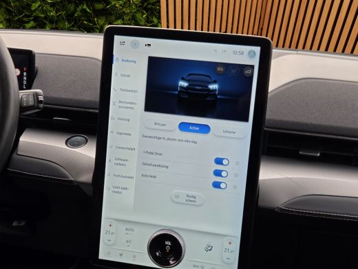 Ford Mustang Mach-E Mach-E Ext. Range 98kWh | Draadloos Apple Carplay | Adapt. Cruise | BLIS | LED | Leer | 18'' ActivLease financial lease