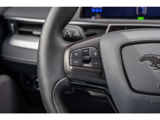 Ford Mustang Mach-E Mach-E RWD 75 kWh | Camera | Adapt. Cruise | Standkachel | Stoel en Stuurverwarming | Apple/Andro... ActivLease financial lease
