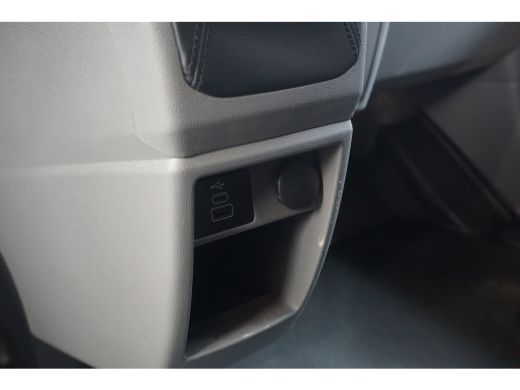 Ford Transit Custom 280 2.0 TDCI L1H1 Trend | 2 zitplaatsen rechtsvoor | Achteruitrijcamera | Airco (automatisch) ActivLease financial lease