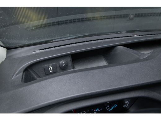 Ford Transit Custom 300 2.0 TDCI L2H1 Limited DC | Automaat | 6 persoons | Dealeronderhouden  | Lederen bekleding | T... ActivLease financial lease