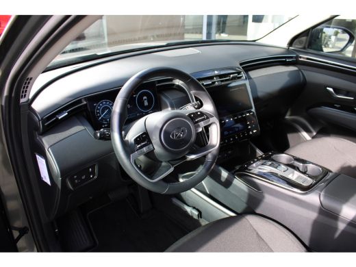 Hyundai Tucson 1.6 T-GDI PHEV Comfort Smart 4WD | DAB ontvanger | Achteruitrijcamera | | Achterbank in delen nee... ActivLease financial lease