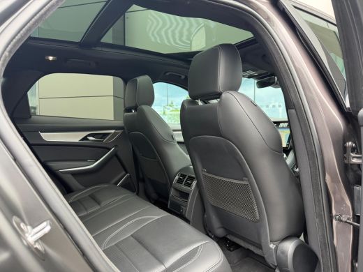 Jaguar F-PACE P400e PHEV R-Dynamic S | Pano | Afneembare trekhaak | Black Pack | Adaptieve Cruise Control | Mer... ActivLease financial lease