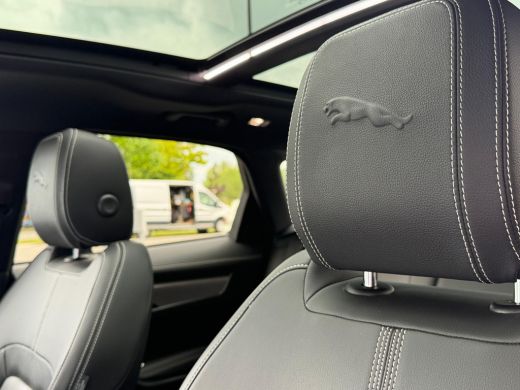 Jaguar F-PACE P400e PHEV R-Dynamic S | Pano | Afneembare trekhaak | Black Pack | Adaptieve Cruise Control | Mer... ActivLease financial lease