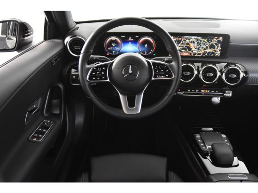 Mercedes-Benz A-Klasse 180 *1ste Eigenaar*Leer*Stoelverwarming*Navigatie* ActivLease financial lease
