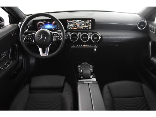 Mercedes-Benz A-Klasse 180 *1ste Eigenaar*Leer*Stoelverwarming*Navigatie* ActivLease financial lease