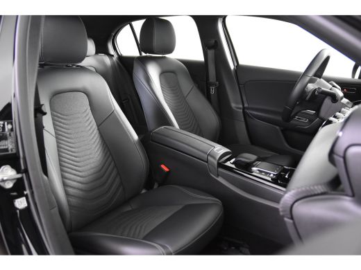 Mercedes-Benz A-Klasse 180 *1ste Eigenaar*Leer*Stoelverwarming*Navigatie* ActivLease financial lease
