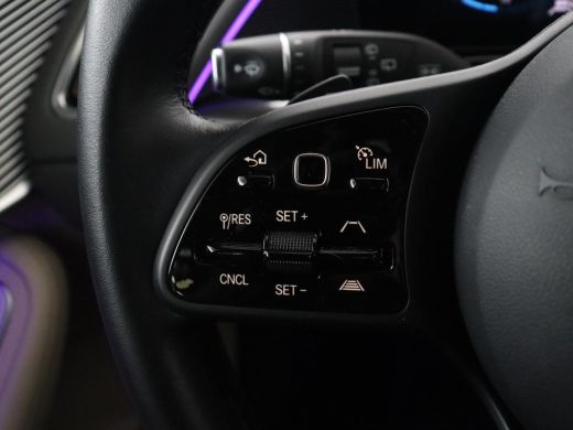 Mercedes-Benz EQC | SOH 96.9% | Panoramdak | Leder | Adaptive cruise | Carplay | Sfeerverlichting | Burnmester Surr... ActivLease financial lease