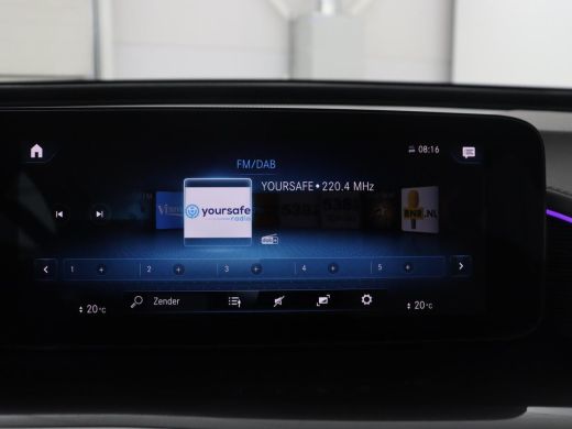 Mercedes-Benz EQC | SOH 96.9% | Panoramdak | Leder | Adaptive cruise | Carplay | Sfeerverlichting | Burnmester Surr... ActivLease financial lease