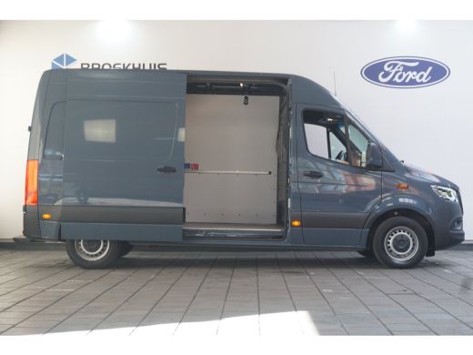 Mercedes-Benz Sprinter 315 1.9 CDI L2H2 FWD | Achteruitrijcamera | Houten vloer in laadruimte | Navigatiesysteem full map ActivLease financial lease