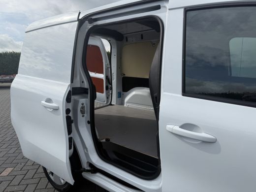 Nissan Townstar 1.3 TCe 131 PK TEKNA / BENZINE / L1H1 / CAMERA / AIRCO / CRUISE / BLINDSPOT / 3-ZITS / LED ActivLease financial lease