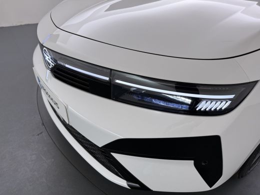 Opel Astra 1.6 Plug-in-Hybrid 195pk GS | DEMO | 3,7 kW boordlader | 7,4 kW boordlader | Achteruitrijcamera 180&deg; ActivLease financial lease