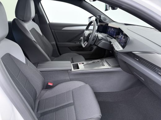 Opel Astra 1.6 Plug-in-Hybrid 195pk GS | DEMO | 3,7 kW boordlader | 7,4 kW boordlader | Achteruitrijcamera 180&deg; ActivLease financial lease