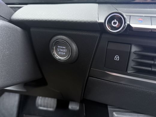 Opel Astra 1.6 Turbo Plug-in Hybrid 180pk | 98% SOH | Apple Carplay/ Android Auto | | Adaptieve Cruise Contr... ActivLease financial lease