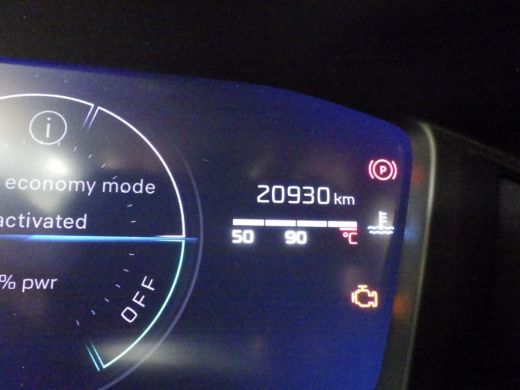 Peugeot 2008 1.2 Hybrid 145 Allure | Adap. cruise C. | 360 Camera | KeyLess | CarPlay | PDC V&A | Clima | 17" ... ActivLease financial lease