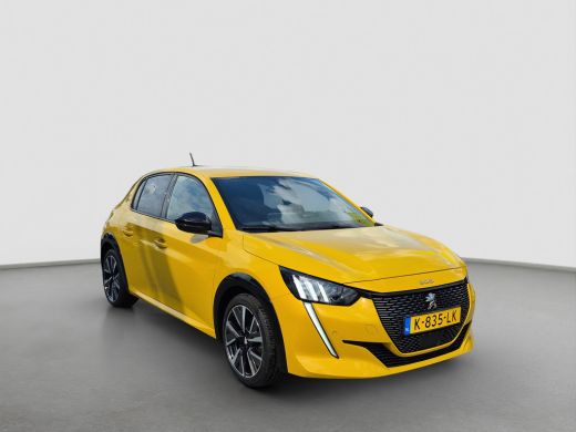 Peugeot 208 1.2 PURETECH 100PK 5-DRS GT-LINE Trekhaak afneembaar | Camera | LED | Parkeersensoren | Full map ... ActivLease financial lease