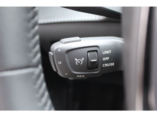 Peugeot 208 1.2 PURETECH 100PK ALLURE / CAMERA / STOELVERWARMING / 16"LMV/ NAVI / CLIMA / PDC / CRUISECONTROL... ActivLease financial lease