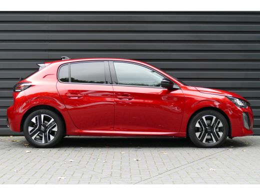 Peugeot 208 1.2 PURETECH 100PK ALLURE / CAMERA / STOELVERWARMING / 16"LMV/ NAVI / CLIMA / PDC / CRUISECONTROL... ActivLease financial lease