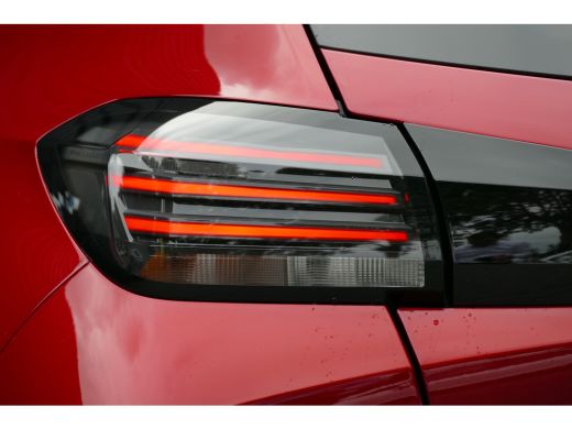Peugeot 208 1.2 PURETECH 100PK ALLURE / CAMERA / STOELVERWARMING / 16"LMV/ NAVI / CLIMA / PDC / CRUISECONTROL... ActivLease financial lease