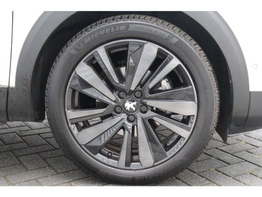 Peugeot 3008 1.2 PURETECH 130PK GT PACK AUTOMAAT / NAVI / LEDER / CLIMA / PDC / 19" LMV / CAMERA / TREKHAAK / ... ActivLease financial lease