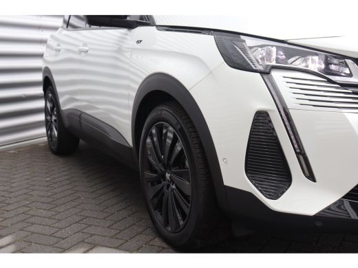 Peugeot 3008 1.2 PURETECH 130PK GT PACK AUTOMAAT / NAVI / LEDER / CLIMA / PDC / 19" LMV / CAMERA / TREKHAAK / ... ActivLease financial lease