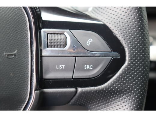 Peugeot 3008 1.2 PURETECH 130PK GT PACK AUTOMAAT / NAVI / LEDER / CLIMA / PDC / 19" LMV / CAMERA / TREKHAAK / ... ActivLease financial lease