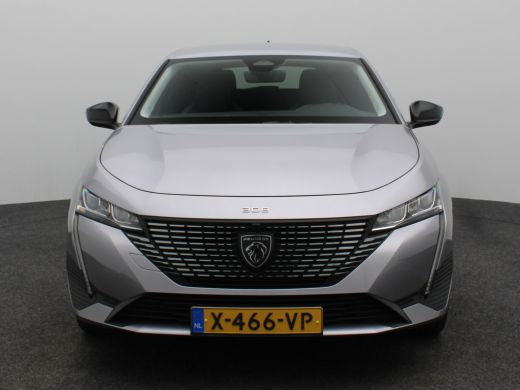 Peugeot e-308 Allure EV 54 kWh | SOH 93% | Stoelverwarming | Stuurverwarming | Navigatie | Verwamde Voorruit | ... ActivLease financial lease