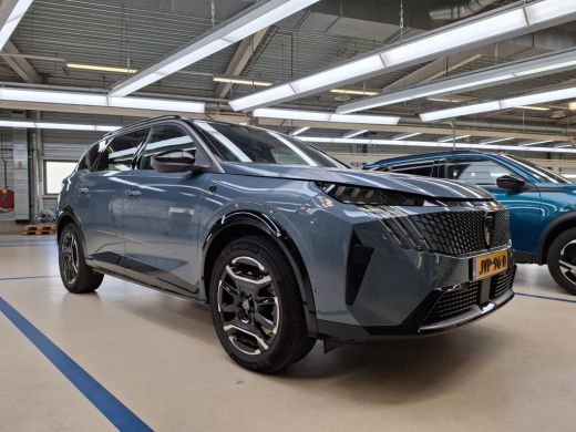 Peugeot e-5008 GT Avantage 73 kWh 7p | Fase 3 laden | SOH 100% | Luxe stoelen | Elektrische verstelbare stoelen ... ActivLease financial lease