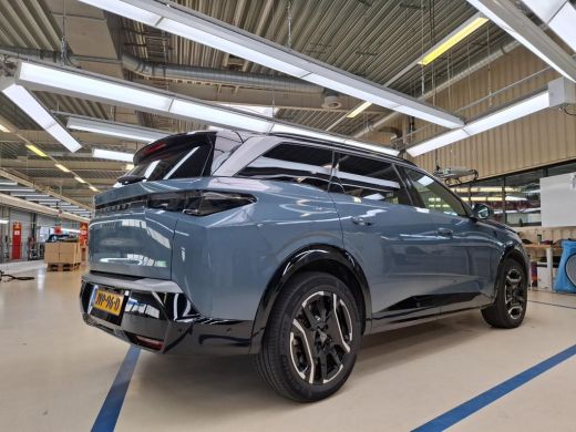 Peugeot e-5008 GT Avantage 73 kWh 7p | Fase 3 laden | SOH 100% | Luxe stoelen | Elektrische verstelbare stoelen ... ActivLease financial lease