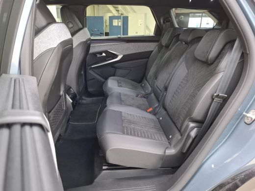 Peugeot e-5008 GT Avantage 73 kWh 7p | Fase 3 laden | SOH 100% | Luxe stoelen | Elektrische verstelbare stoelen ... ActivLease financial lease