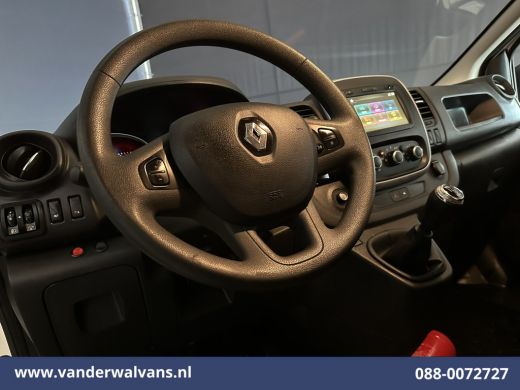 Renault Trafic 2.0 dCi 120pk L2H1 Euro6 Airco | Imperiaal | Navigatie | LED | Cruisecontrol Trekhaak, Parkeersen... ActivLease financial lease